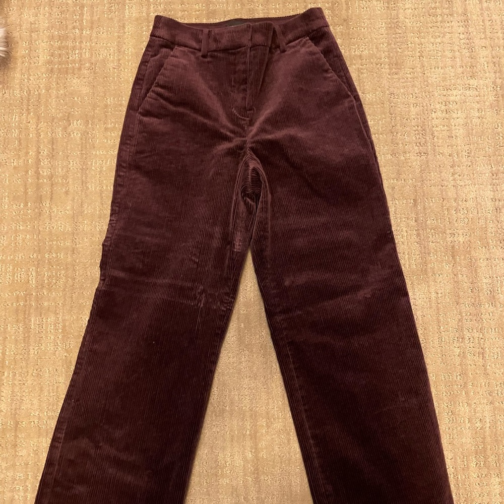 Maroon size 2 Express cropped straight leg corduroy pants